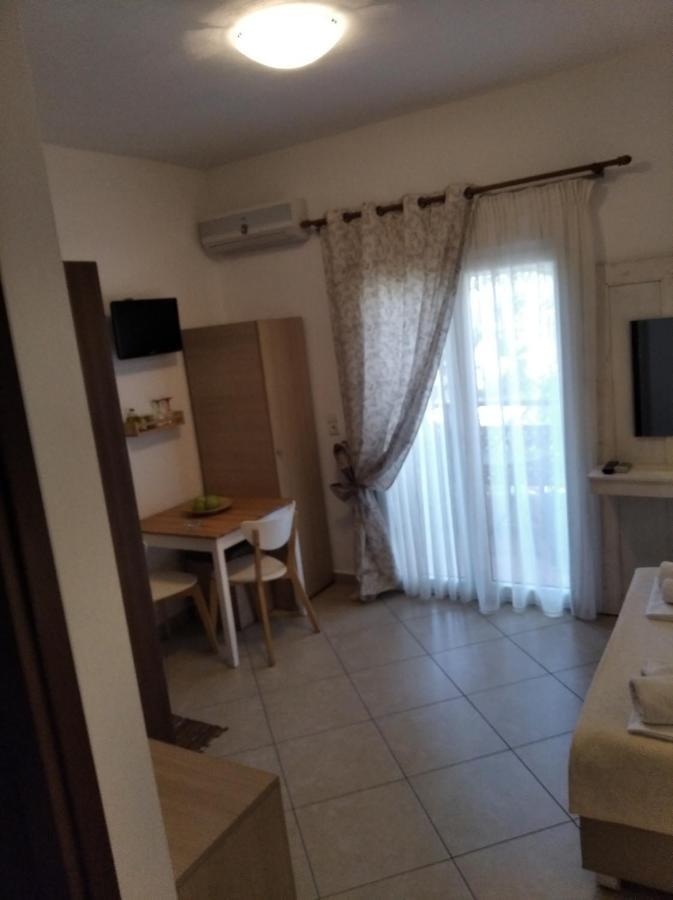 Οινάνθη Διαμέρισμα Ποτός Εξωτερικό φωτογραφία