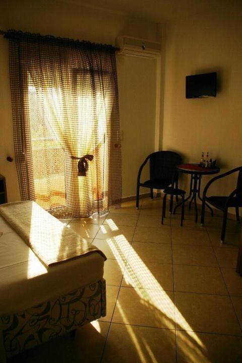 Οινάνθη Διαμέρισμα Ποτός Δωμάτιο φωτογραφία